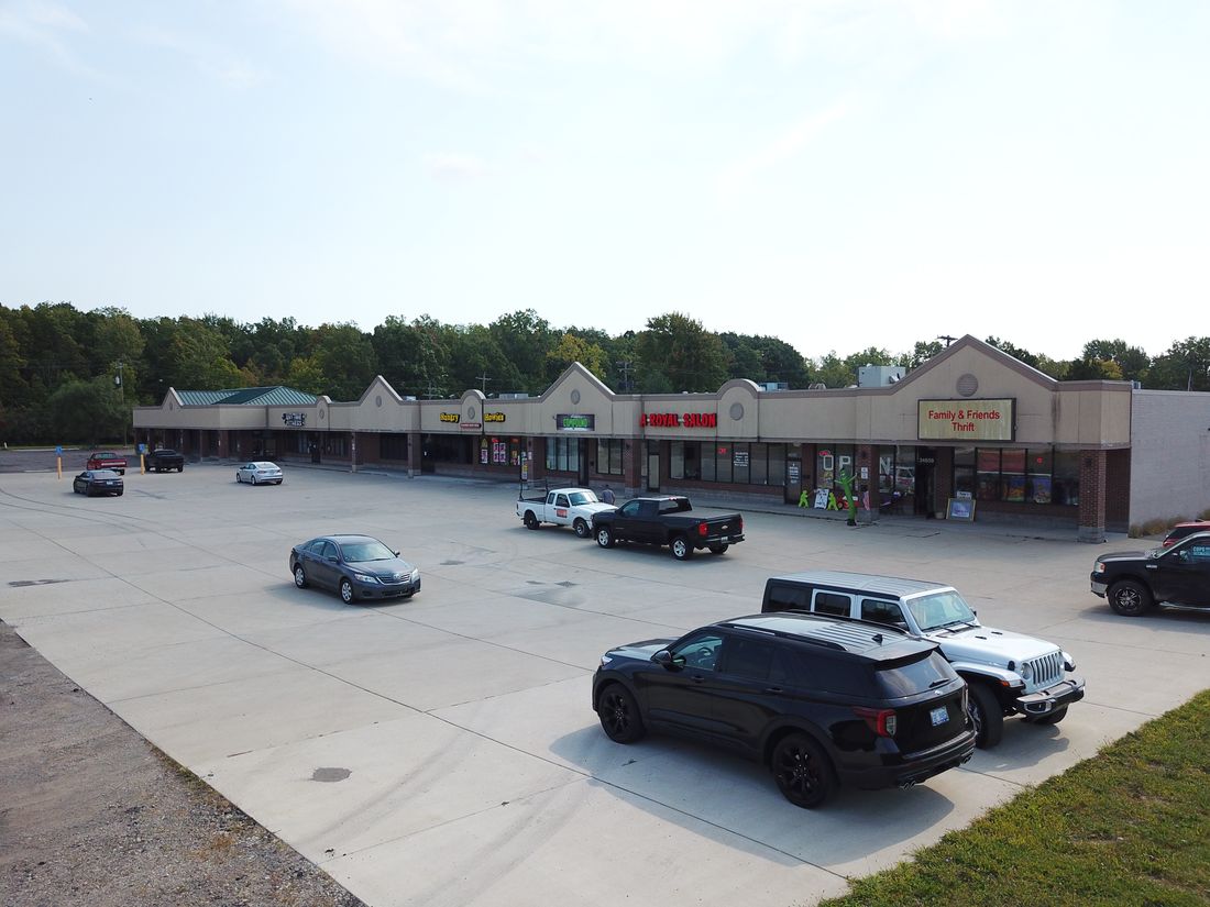 Gibraltar Plaza strip mall shopping center